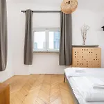 شقة Rentplanet - Krucza وارسو